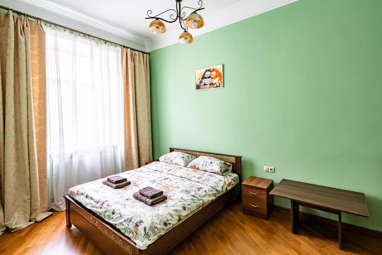 13 Franka Apartment 1 Lviv Exterior foto